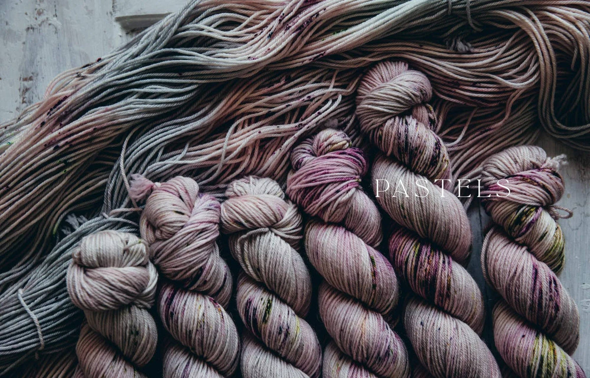 Urban Knit - Modern Nordic Patterns by Leeni Hoimela