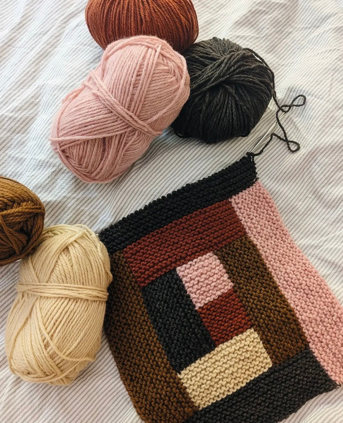 Walled Garden Vest Class (knit); begins 10/3 (4 sessions)
