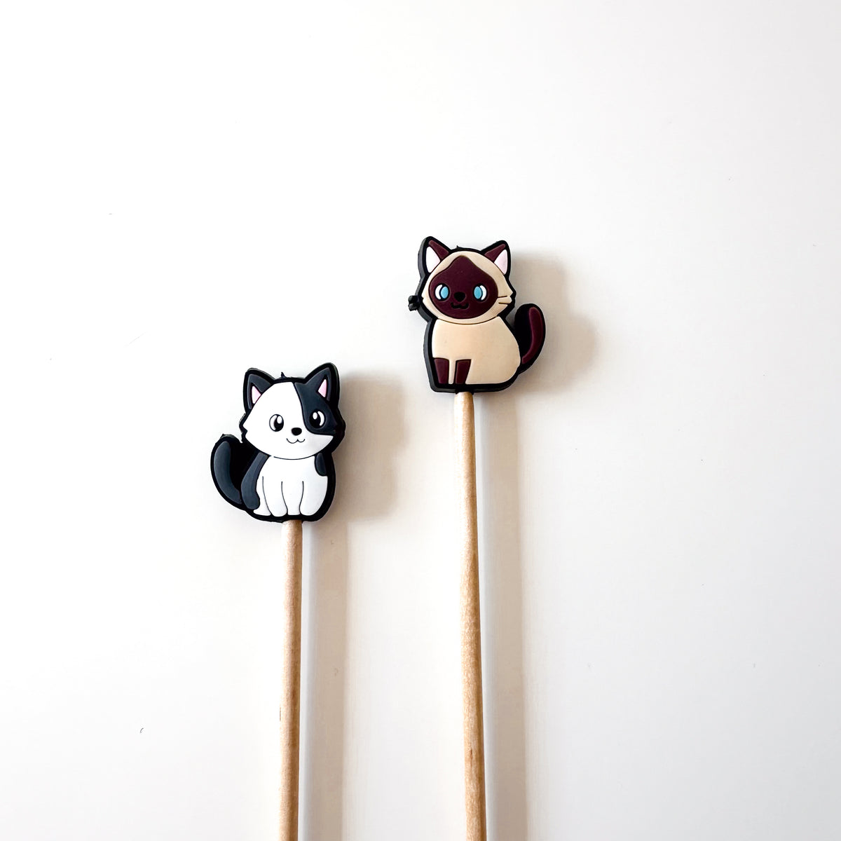 Cats - Tan/Brown & Gray/ White