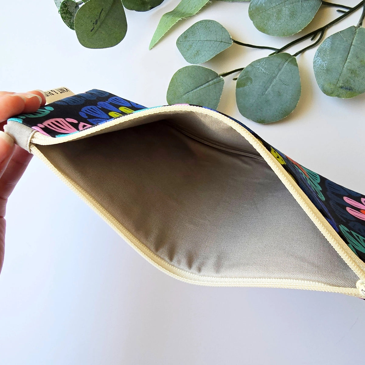 Knit & Purr - Zipper Pouch